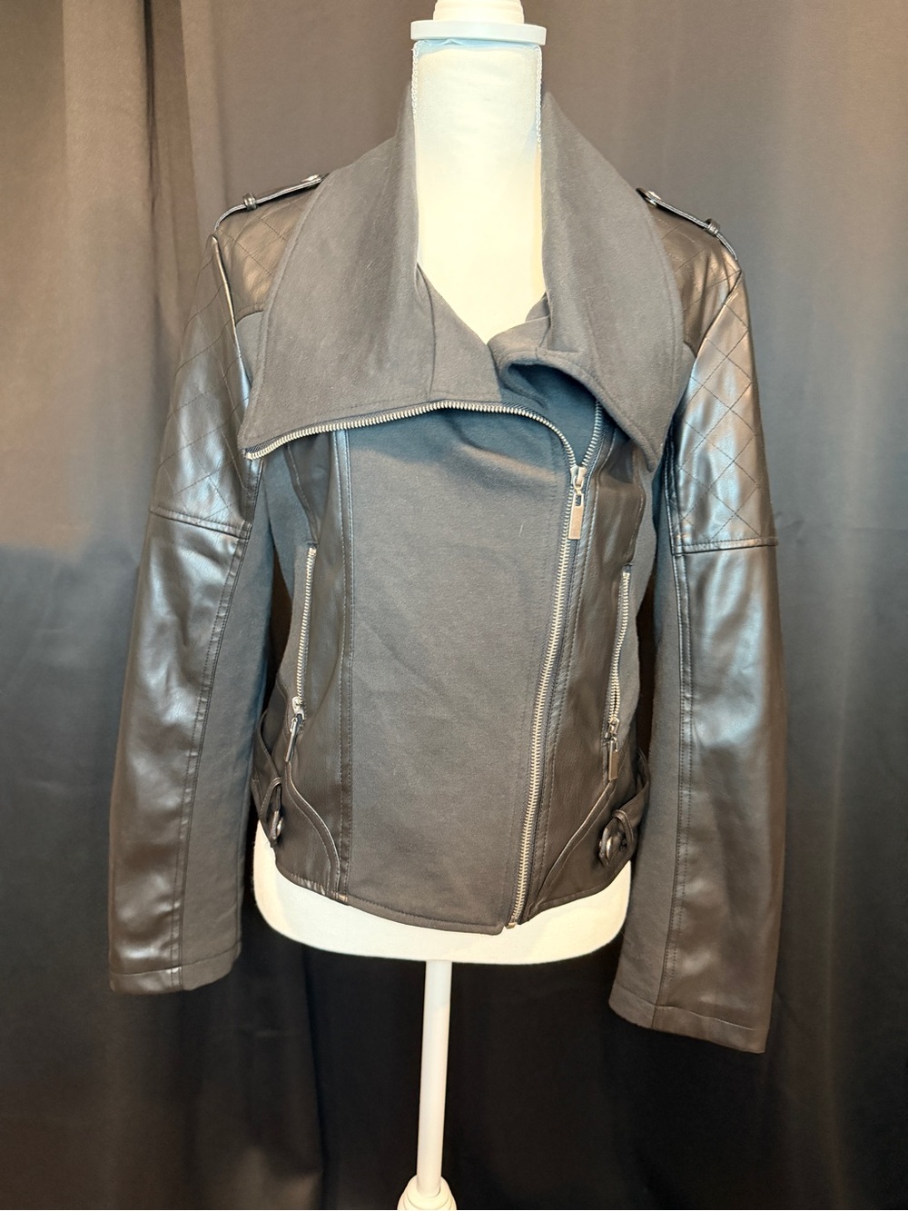 Women's Black Mixed-Media Moto Jacket with Quilted Shoulders (0005)